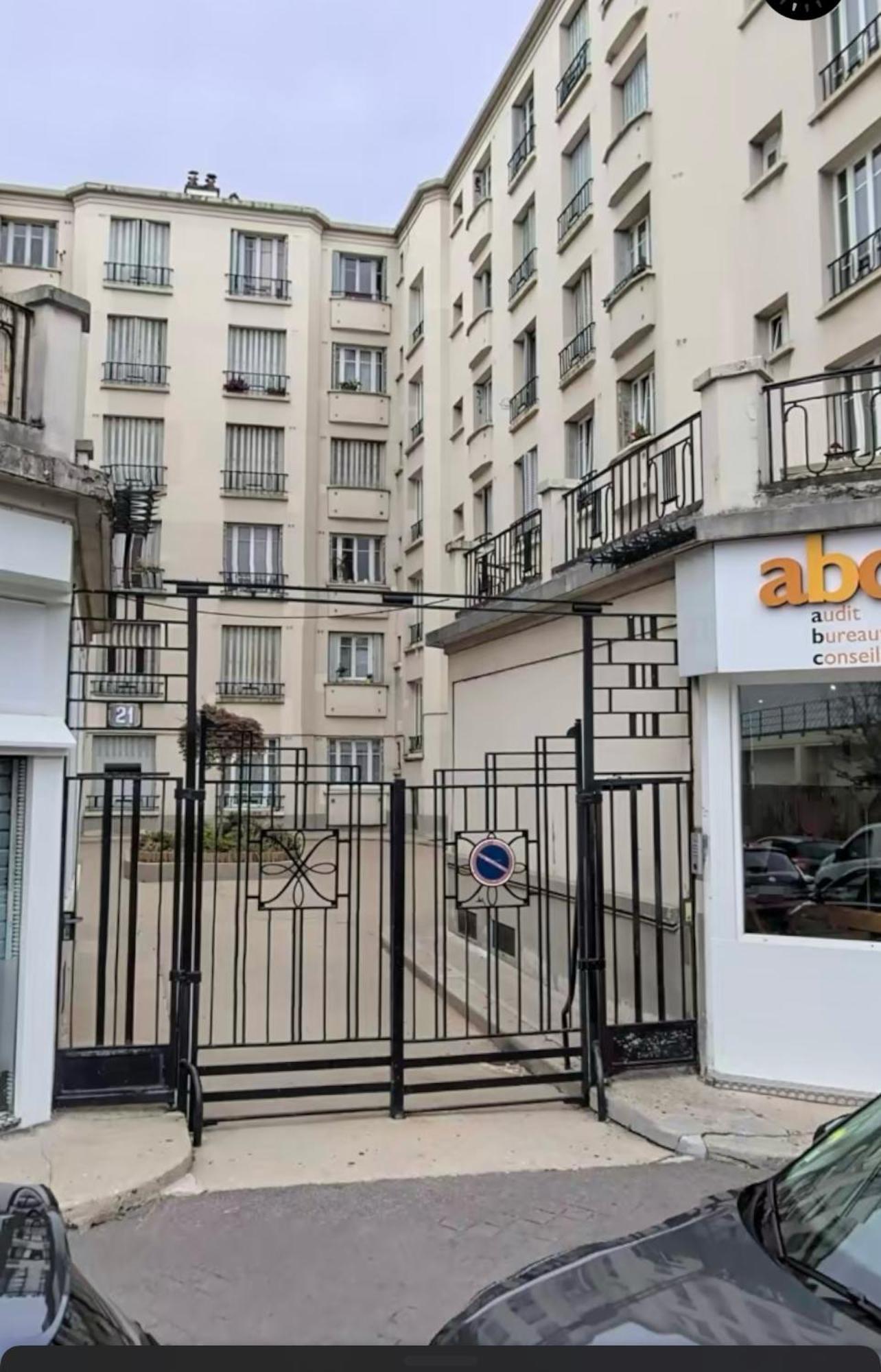 Citystay-Confort- 5 Min Metro - ボローニュ・ビランクー エクステリア 写真
